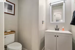 5684 Arcadia Cir, Discovery Bay, CA 94505 - Photo 17