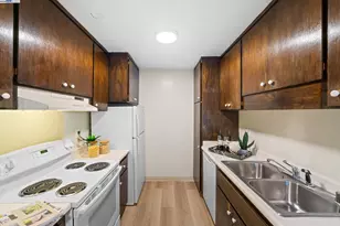 1327 Webster St, Alameda, CA 94501 - Photo 11