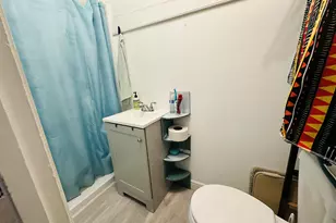 1301 60th Ave, Oakland, CA 94621 - Photo 11