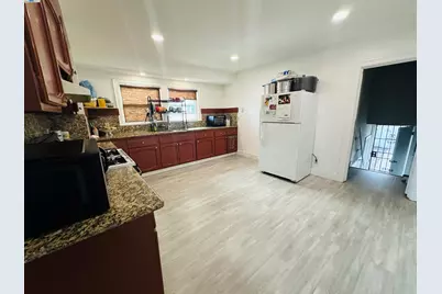 1301 60th Ave, Oakland, CA 94621 - Photo 5