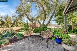 142 Sequoyah View Dr, Oakland, CA 94605 - Photo 29