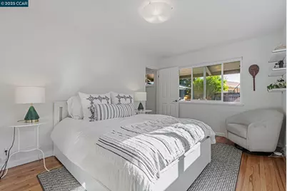 142 Sequoyah View Dr, Oakland, CA 94605 - Photo 19