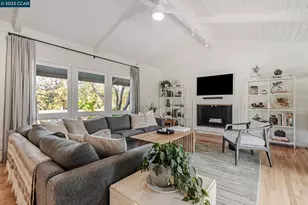 142 Sequoyah View Dr, Oakland, CA 94605 - Photo 3