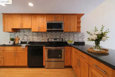 5389 San Simeon Pl, Castro Valley, CA 94552 - Photo 5