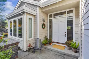 31 Merrill Cir S, Moraga, CA 94556 - Photo 5