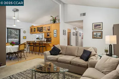 1086 Maywood Ln, Martinez, CA 94553 - Photo 3