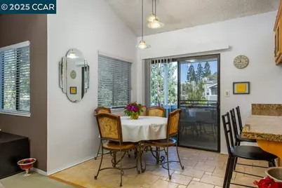 1086 Maywood Ln, Martinez, CA 94553 - Photo 5