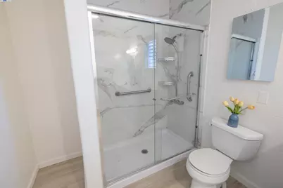 1234 Willow St, Oakland, CA 94607 - Photo 7