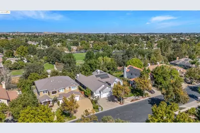 650 Rutherford Cir, Brentwood, CA 94513 - Photo 43