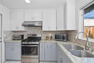 677 Fairway St, Hayward, CA 94544 - Photo 9