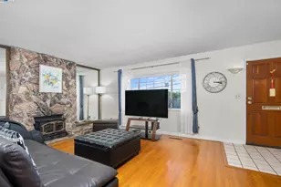 677 Fairway St, Hayward, CA 94544 - Photo 5