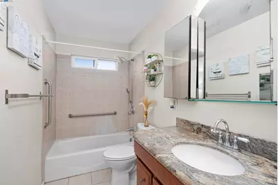 677 Fairway St, Hayward, CA 94544 - Photo 11