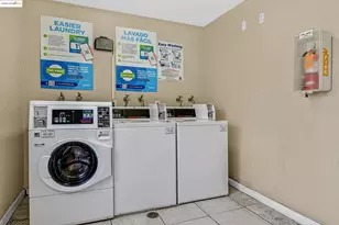 66 Fairmount Ave, Oakland, CA 94611 - Photo 31