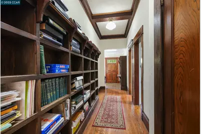 1004 Court St, Martinez, CA 94553 - Photo 9