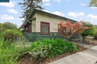 1004 Court St, Martinez, CA 94553 - Photo 3