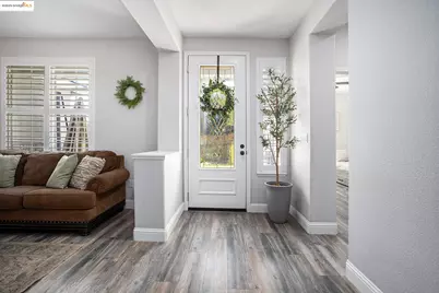 1018 Alouette Pl, Vacaville, CA 95687 - Photo 5