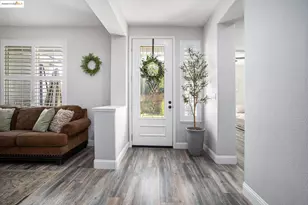 1018 Alouette Pl, Vacaville, CA 95687 - Photo 5