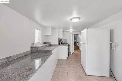 725 21st St, Oakland, CA 94606 - Photo 19