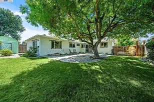 1876 Lynwood Dr, Concord, CA 94519 - Photo 39