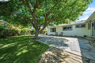 1876 Lynwood Dr, Concord, CA 94519 - Photo 35