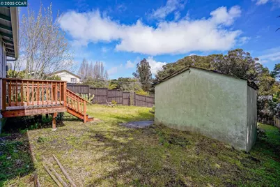 742 La Paloma Rd, El Sobrante, CA 94803 - Photo 21