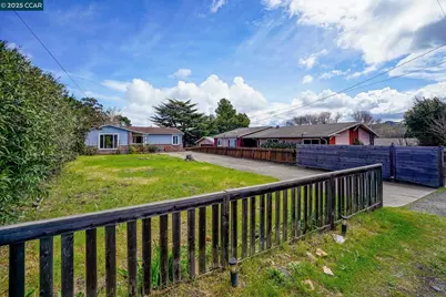 742 La Paloma Rd, El Sobrante, CA 94803 - Photo 3