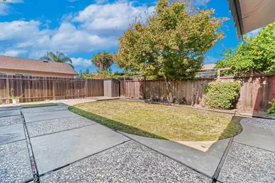 829 Crespi Dr, San Leandro, CA 94578 - Photo 11