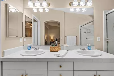 2214 Morningside Ct, Tracy, CA 95376 - Photo 27