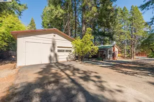 230 Lakeview Dr, Trinity Center, CA 96091 - Photo 39