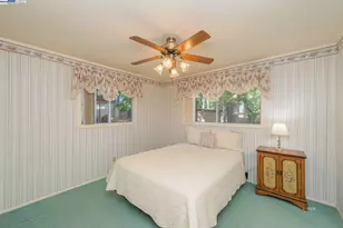 230 Lakeview Dr, Trinity Center, CA 96091 - Photo 25