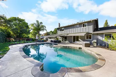 90 Princeton Ct, Danville, CA 94526 - Photo 13