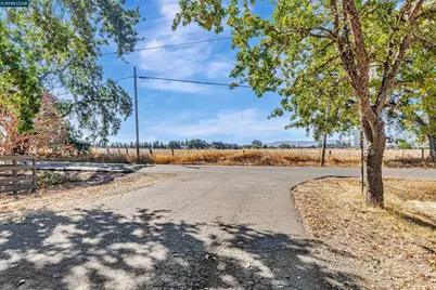 21200 Silva Road, Sonoma, CA 95476 - Photo 19