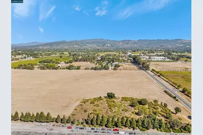 21200 Silva Road, Sonoma, CA 95476 - Photo 31