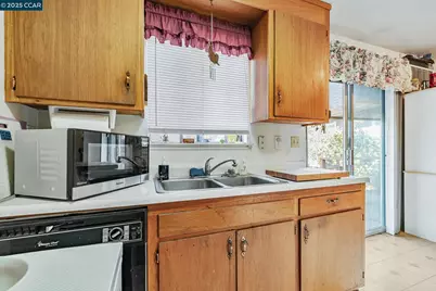 4794 Blum Rd, Martinez, CA 94553 - Photo 7