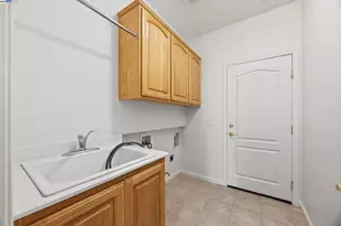 993 Centennial Dr, Brentwood, CA 94513 - Photo 19