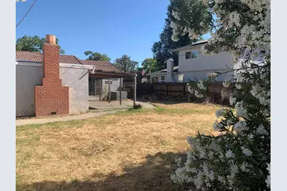1526 Monterey Ave, Stockton, CA 95204 - Photo 21