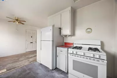 1450 Ward St, Berkeley, CA 94702 - Photo 23
