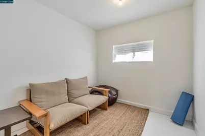 1525 3rd St, Oakland, CA 94607 - Photo 17