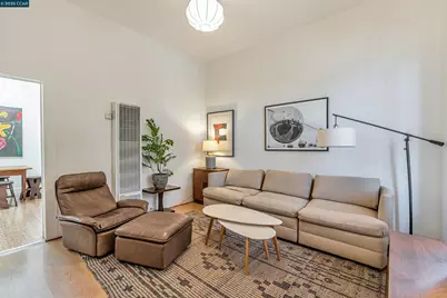 1525 3rd St, Oakland, CA 94607 - Photo 3