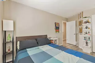 208 Jupiter, Pittsburg, CA 94565 - Photo 23