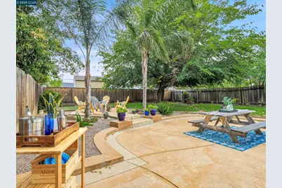 2860 Laguna St, Concord, CA 94518 - Photo 1