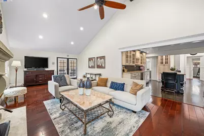 26928 Palomares Rd, Castro Valley, CA 94552 - Photo 21