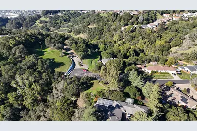 11275 Kerrigan Dr, Oakland, CA 94605 - Photo 21