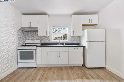 2138 19th Ave, Oakland, CA 94606 - Photo 33