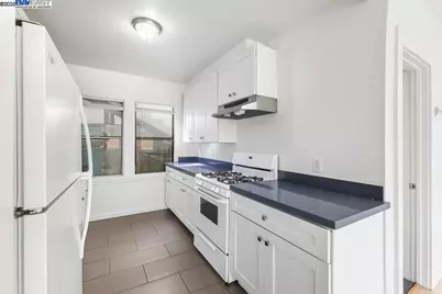 2138 19th Ave, Oakland, CA 94606 - Photo 15