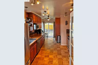 3025 Partridge Ave, Oakland, CA 94605 - Photo 9