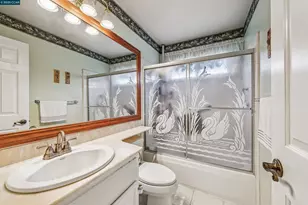 3232 Highpointe Ct, Richmond, CA 94806 - Photo 37