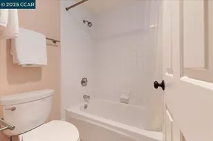 1300 Quarry Ct, Richmond, CA 94801 - Photo 21