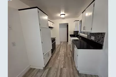 7527 24th Street, Sacramento, CA 95822 - Photo 15