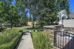 136 Sugarloaf Ct, Alamo, CA 94507 - Photo 3